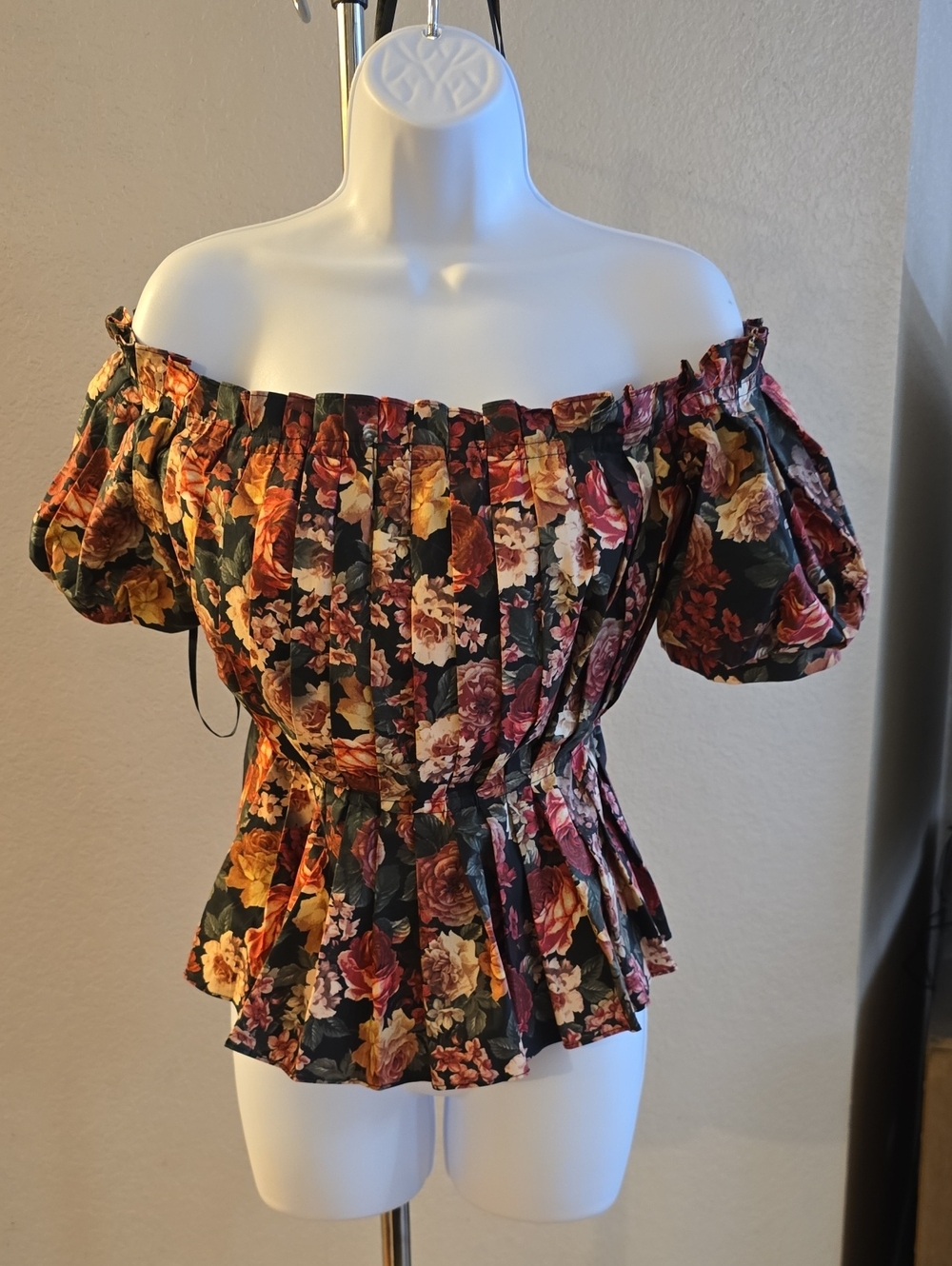 ANTONIO MELANI Black Floral Off-Shoulder Peplum Top